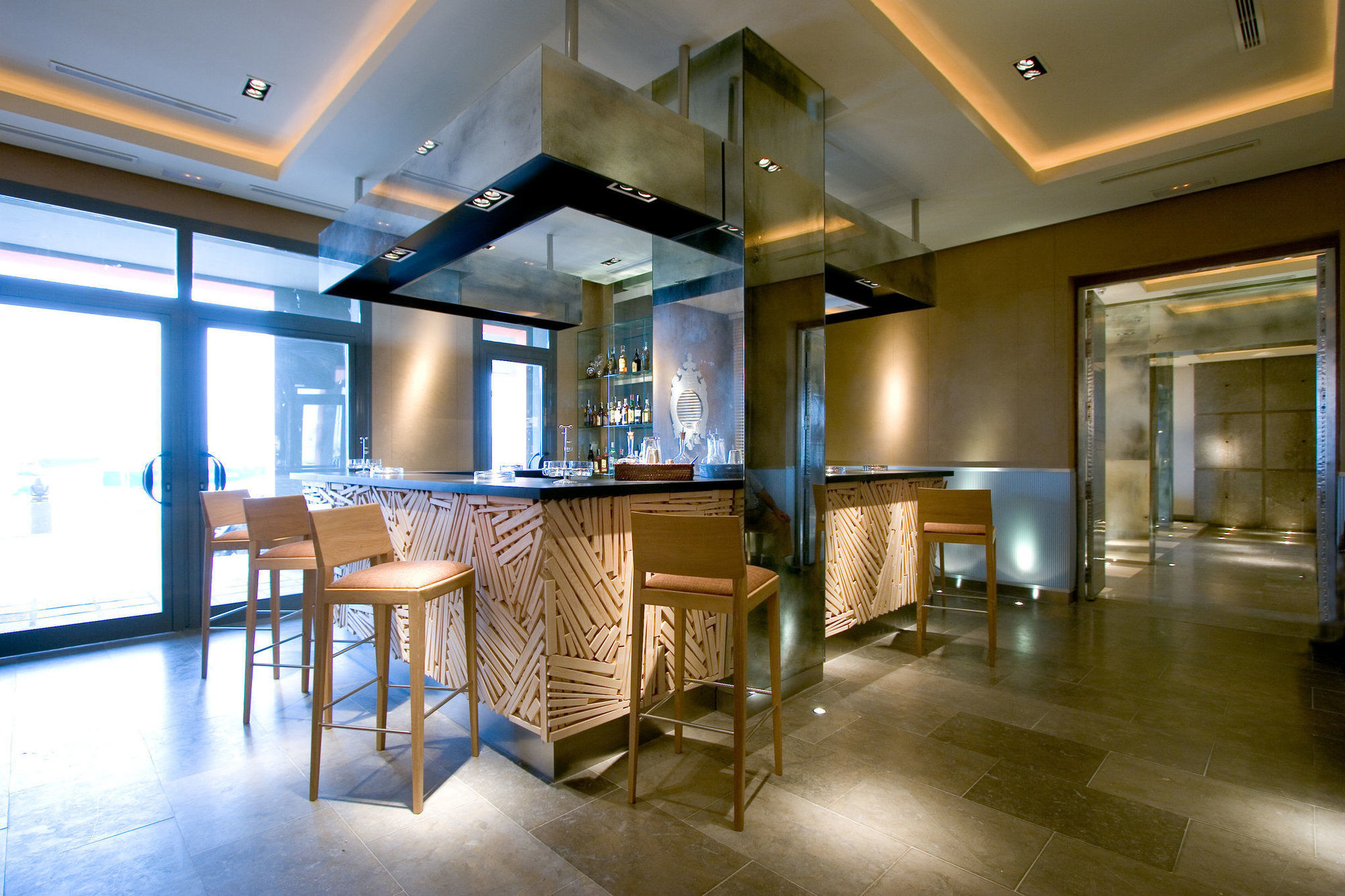 Hotel Mim Sotogrande Club Maritimo Restoran gambar